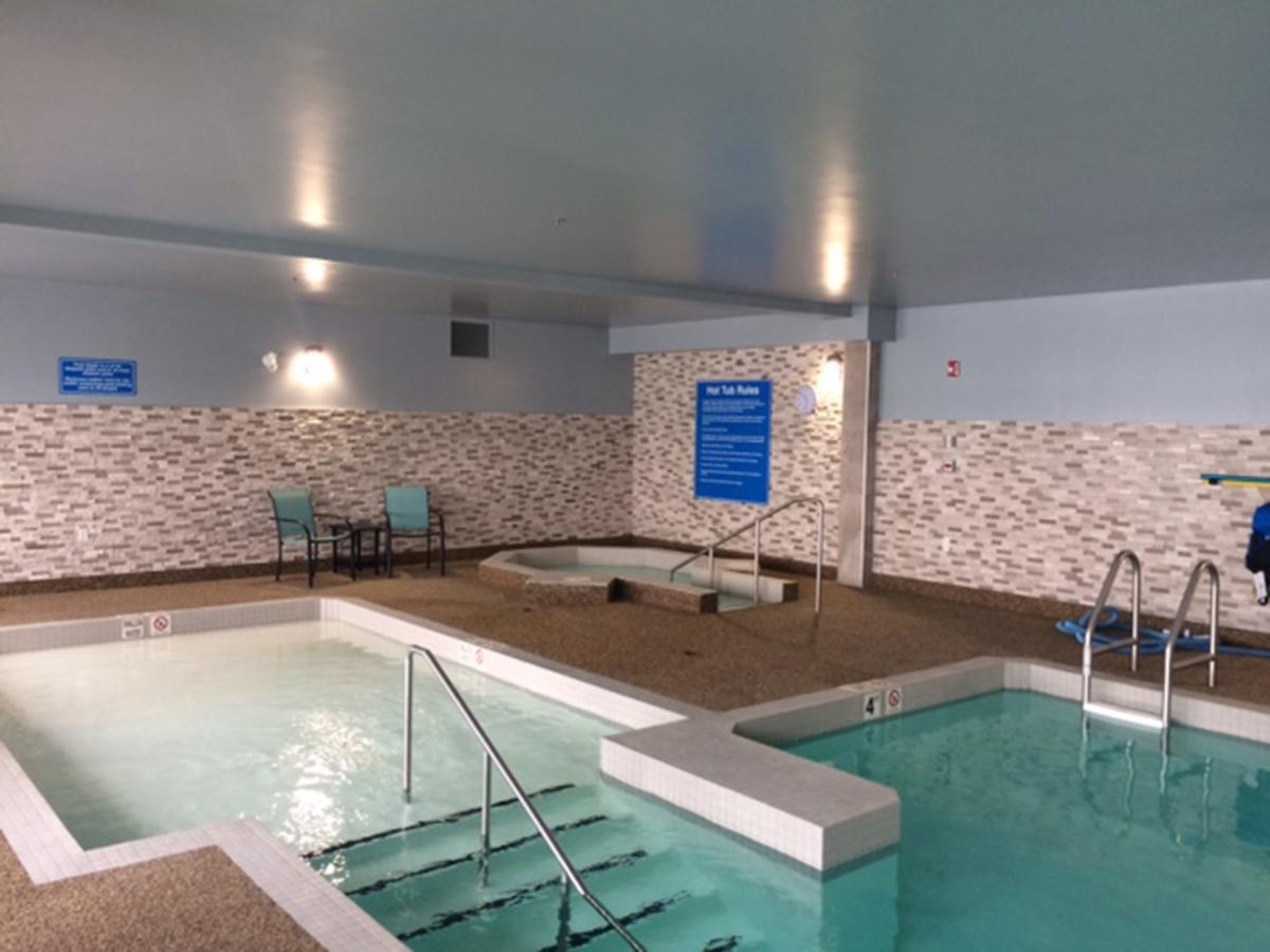 Days Inn By Wyndham Calgary North Balzac Exterior foto